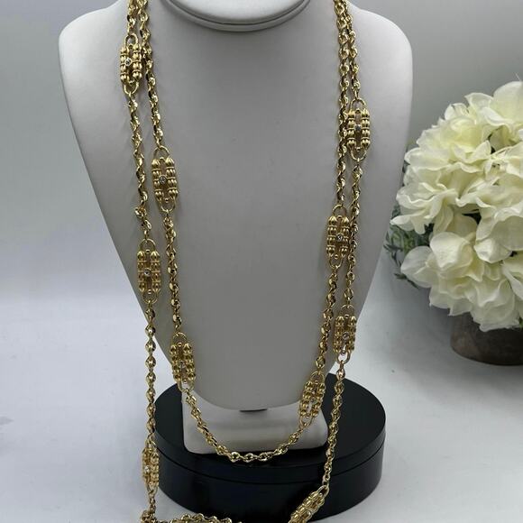 "JBK" Camrose & Kross Jackie Kennedy Two Detachable Paperclip Necklace Set - Picture 1 of 9